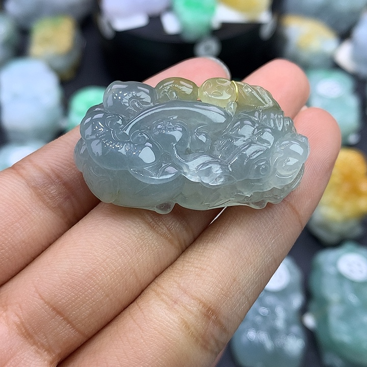 翡翠未镶嵌颈饰天然缅甸翡翠