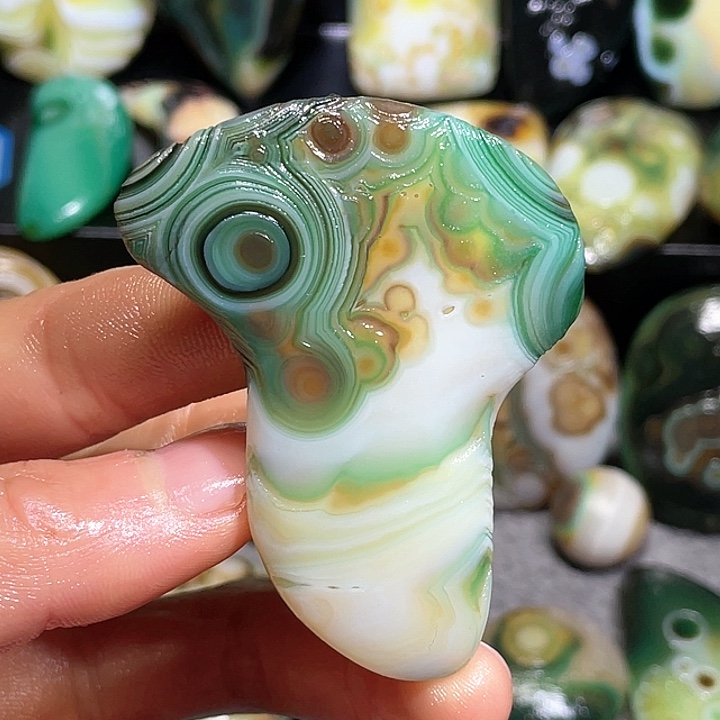 珠宝奇石玛瑙未镶嵌
