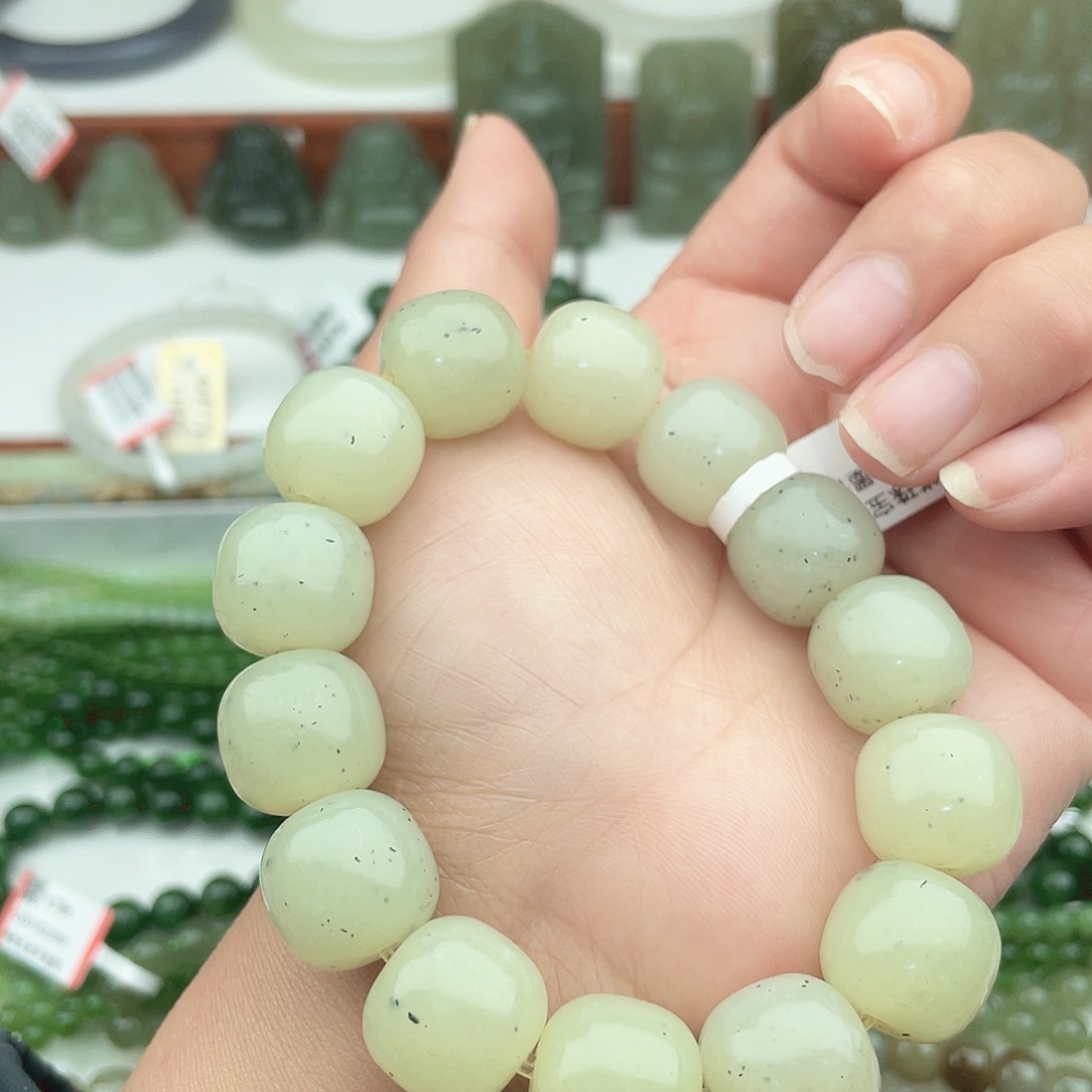 和田玉手串未镶嵌