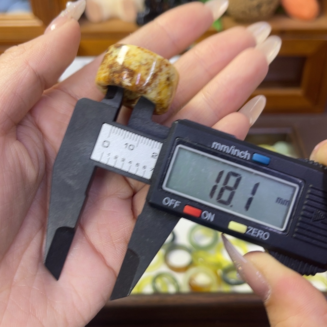 蛇纹石玉未镶嵌戒指29