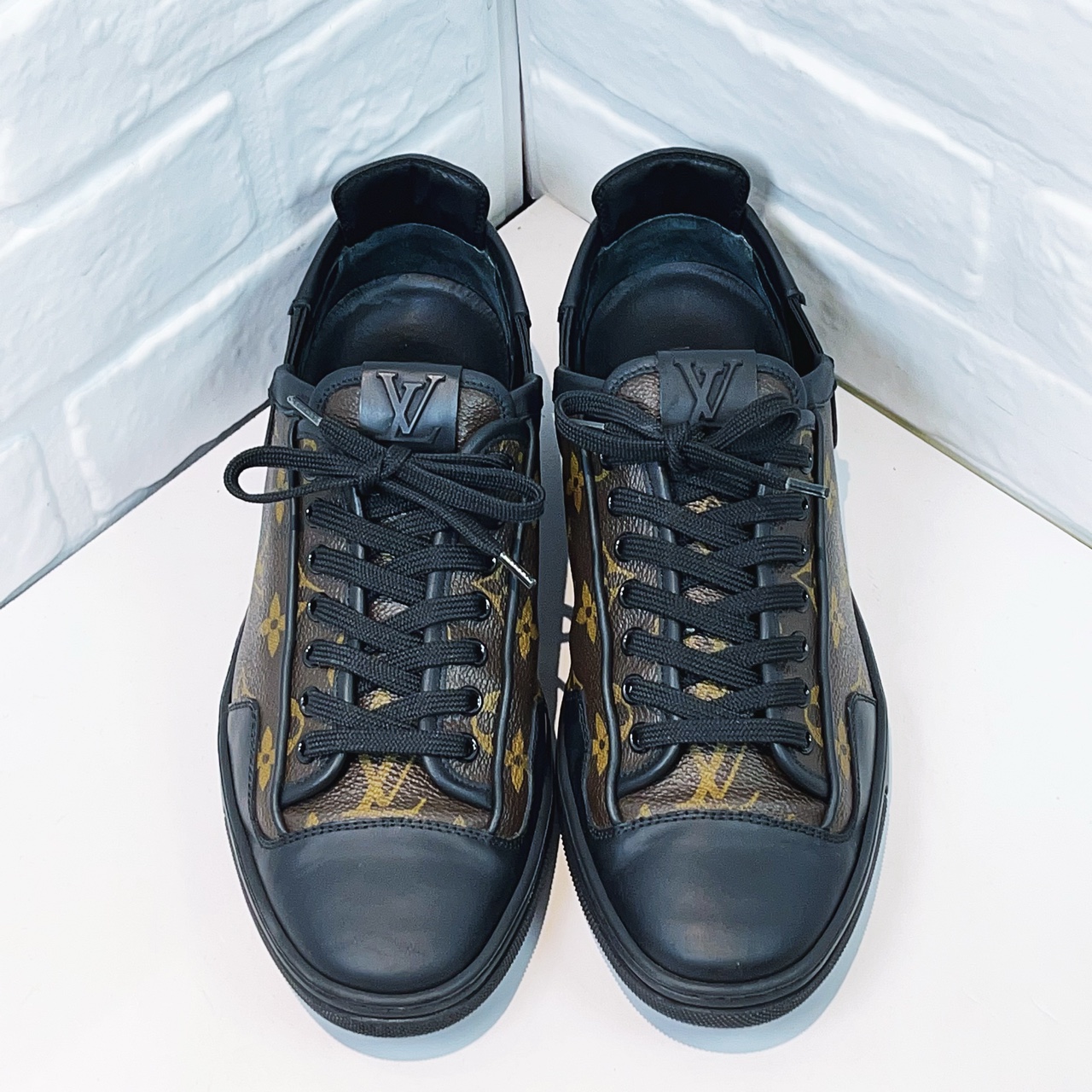 95新 LouisVuitton/路易威登 老花满印鞋子  40码