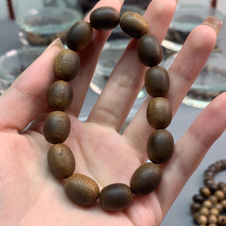 手串沉香1.4枣珠单圈绿棋