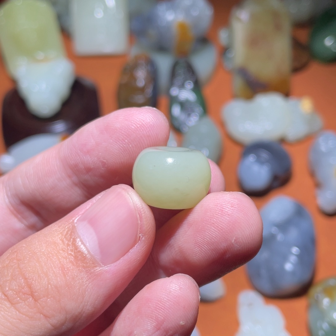 颈饰未镶嵌和田玉曾*牛