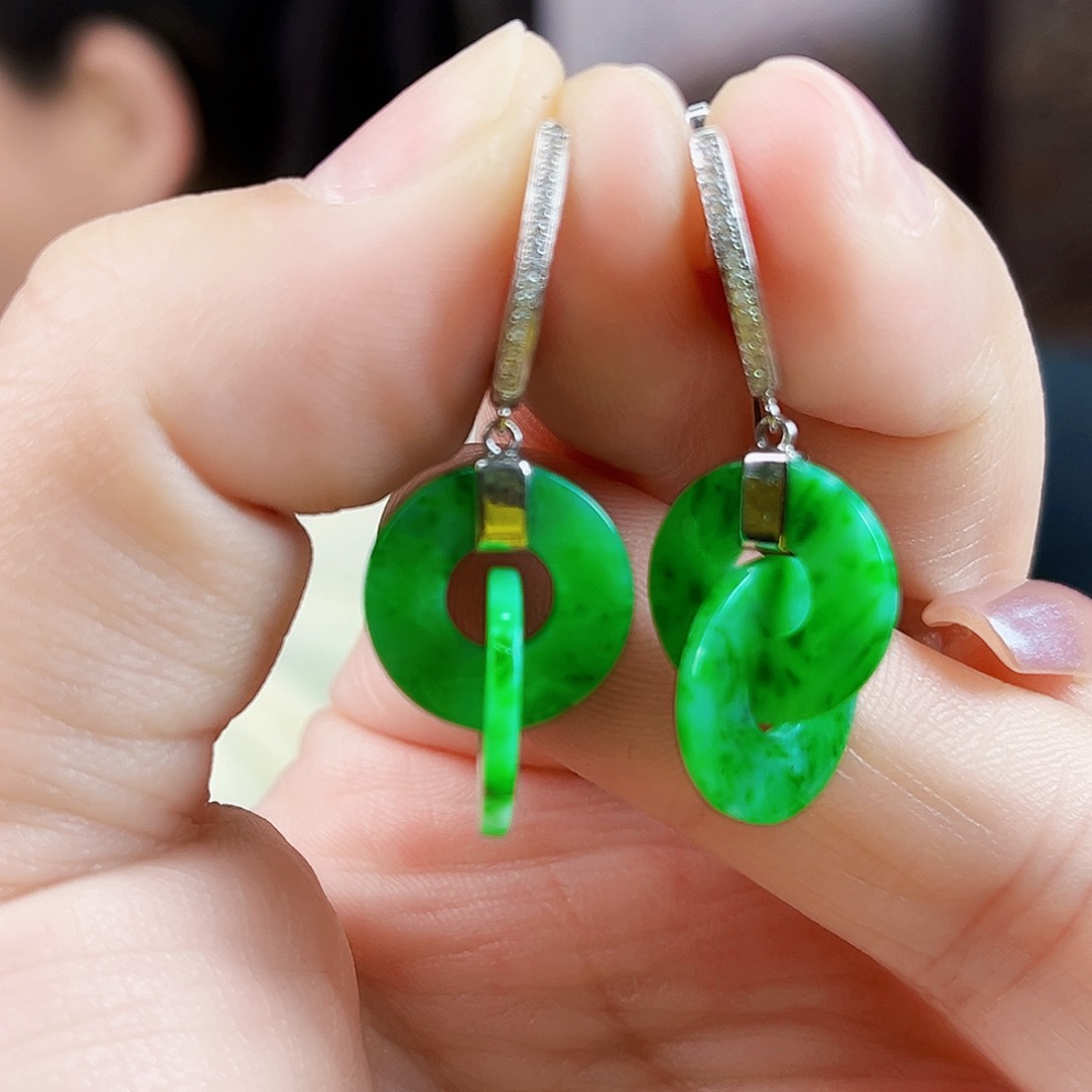 翡翠18K金镶嵌颈饰耳饰