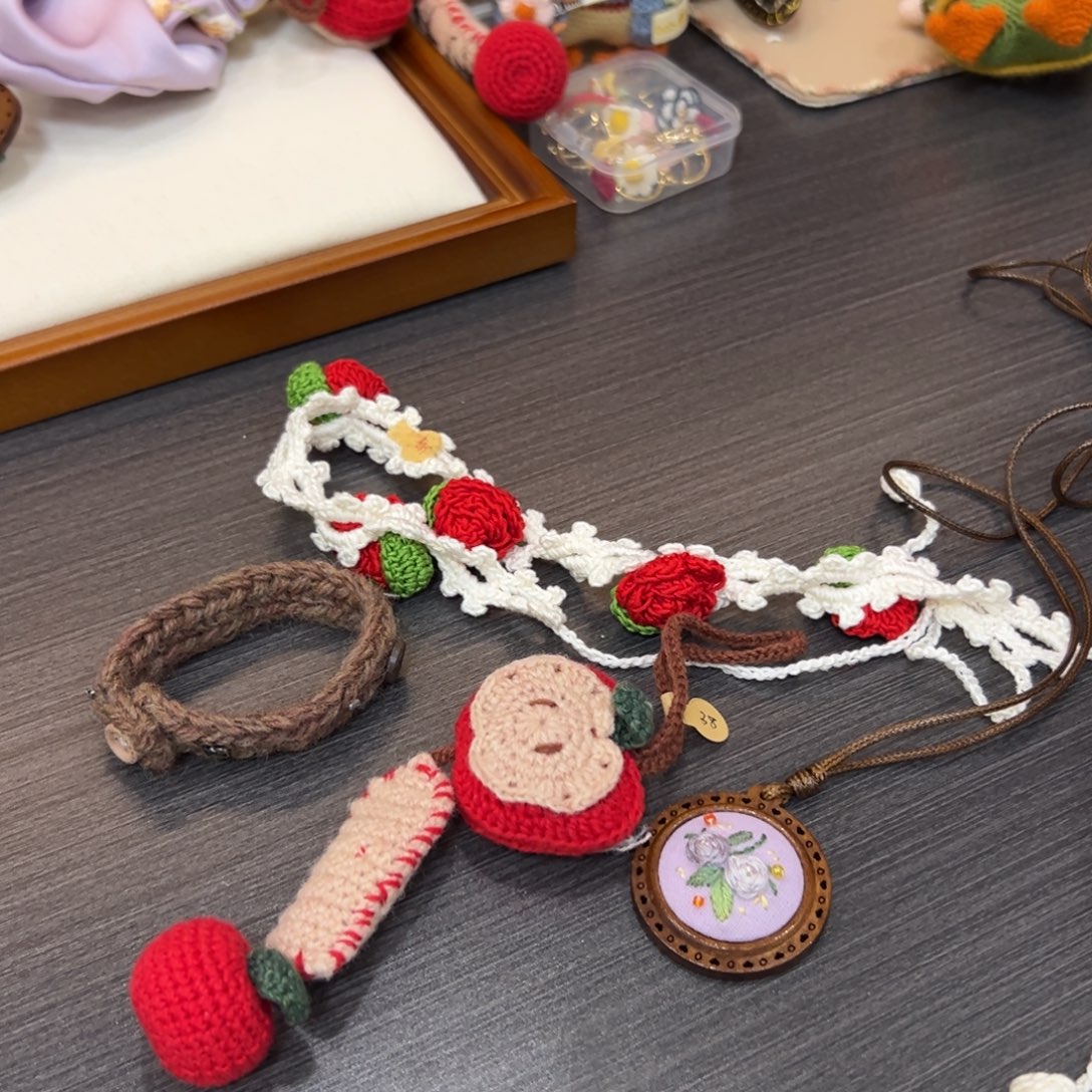 毛绒钩织刺绣手工包包玩偶居家用品