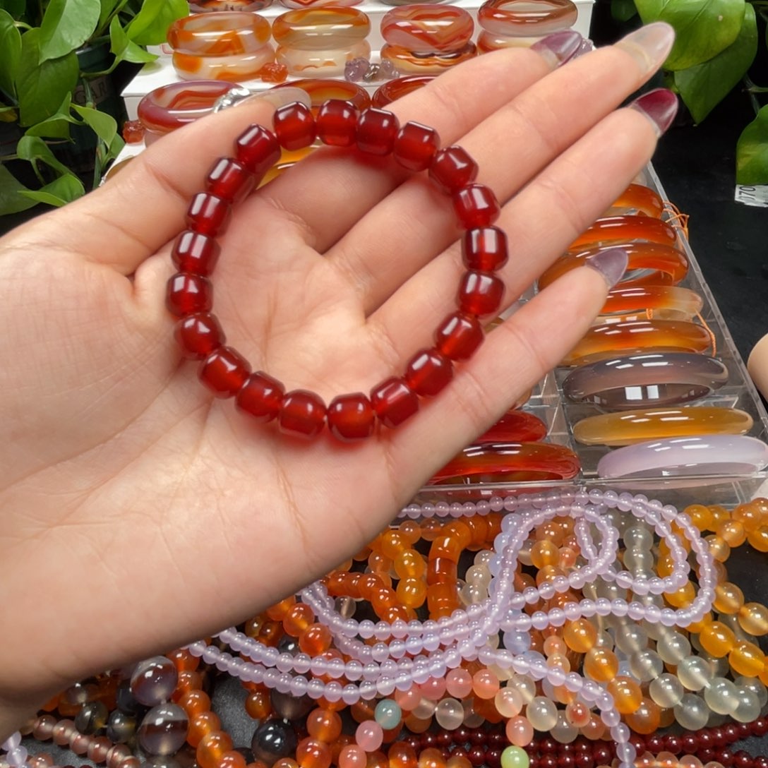 玛瑙/玉髓手镯未镶嵌