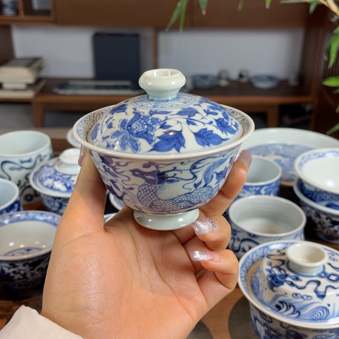 高*青花麒麟追凤盖碗全手绘原矿釉烧制微瑕