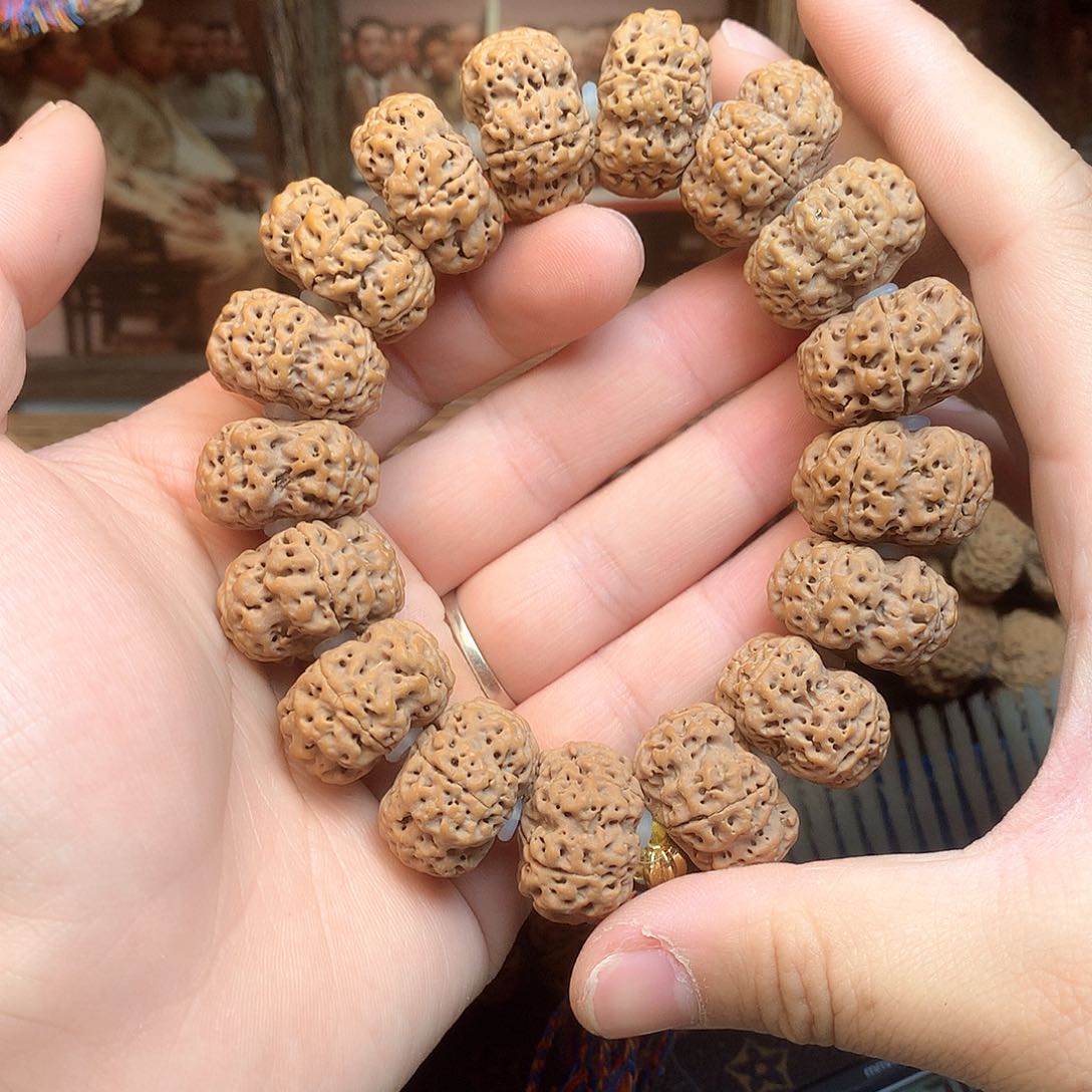 金刚菩提吊坠川***诗11。                