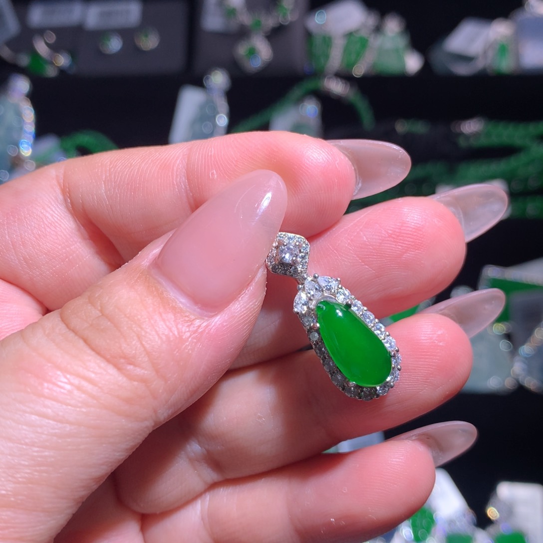 【闪购商品】翡翠银S925镶嵌颈饰天然翡翠