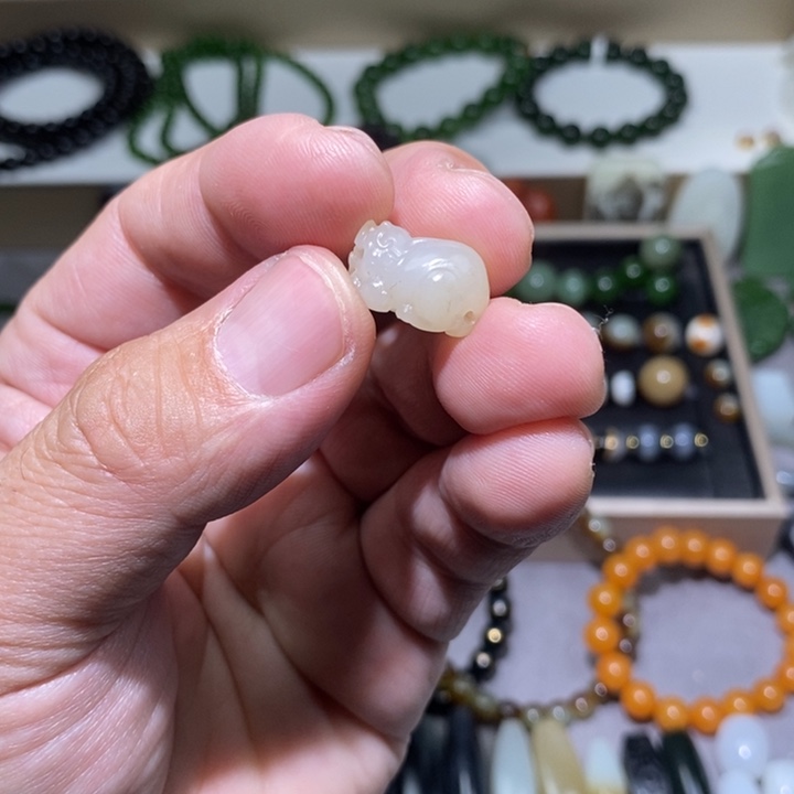 和田玉未镶嵌手链