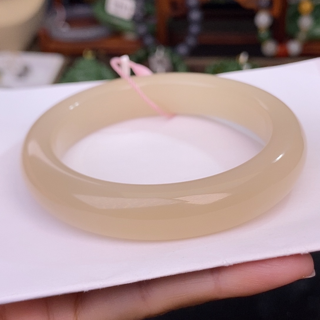 和田玉57.5 熟藕粉脂膏级老料浓色手镯未镶嵌