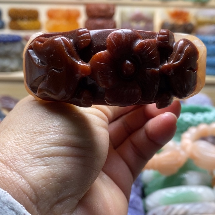 未镶嵌手镯石英质玉