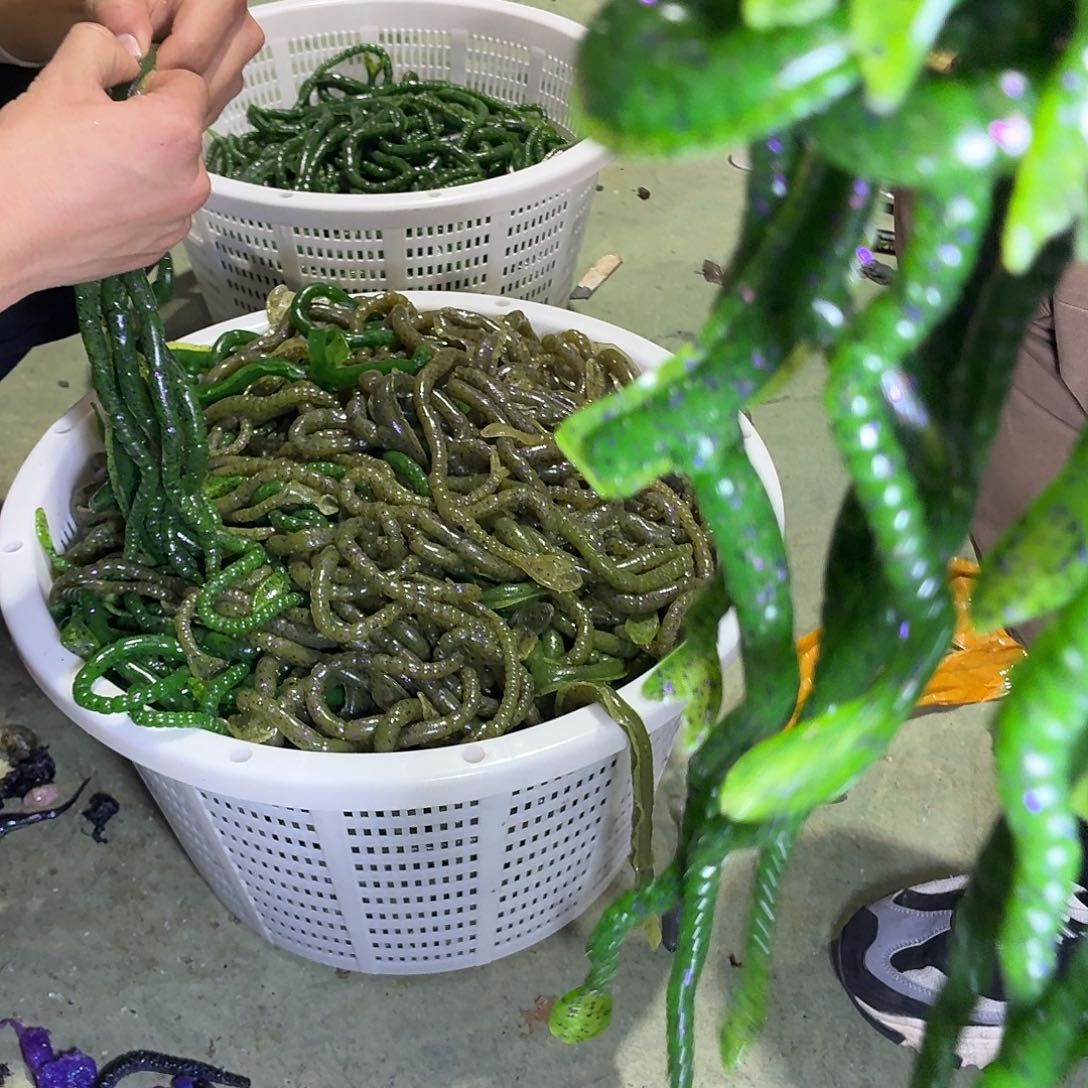 散70-1串颜色随机