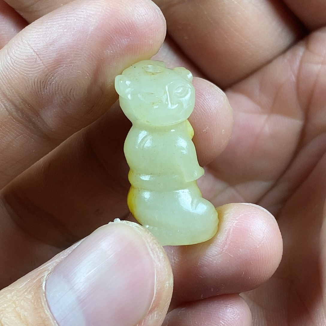 和田玉（糖玉）挂件未镶嵌