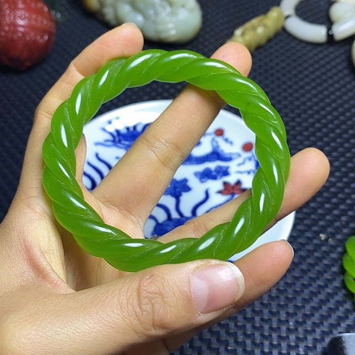 吊坠白玉菩提支持七天无理由