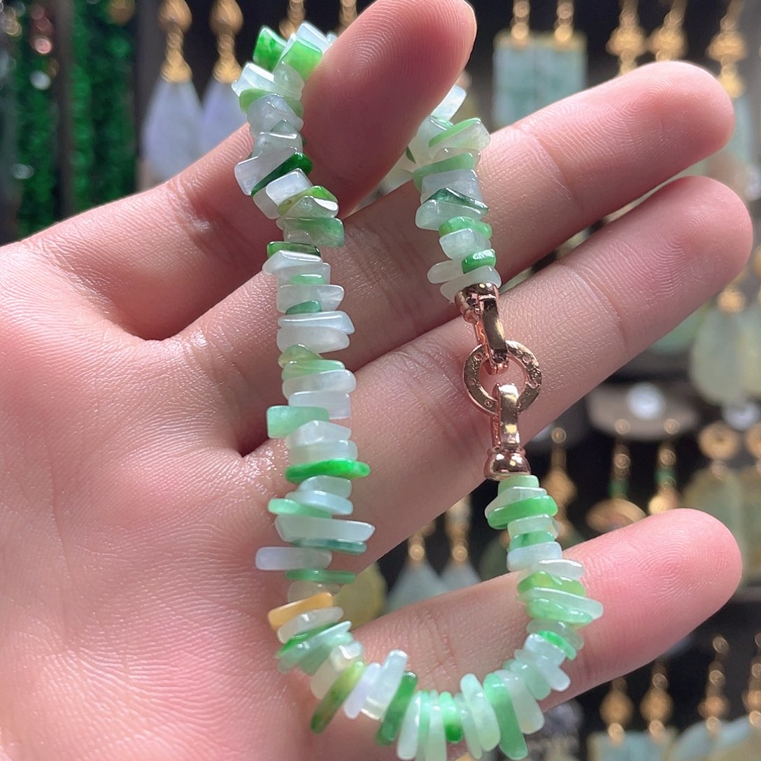 翡翠未镶嵌耳饰翡翠