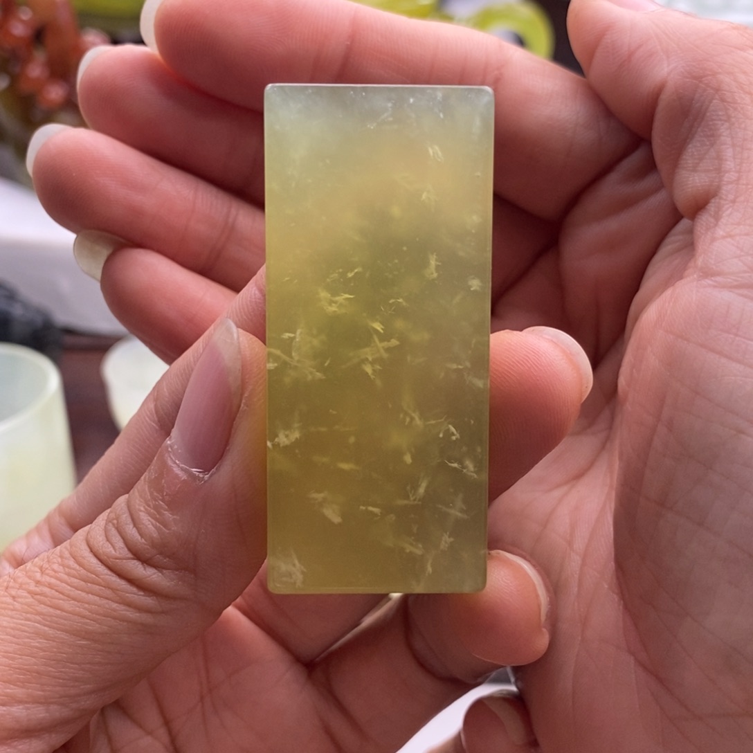 岫玉未镶嵌四大名玉章料