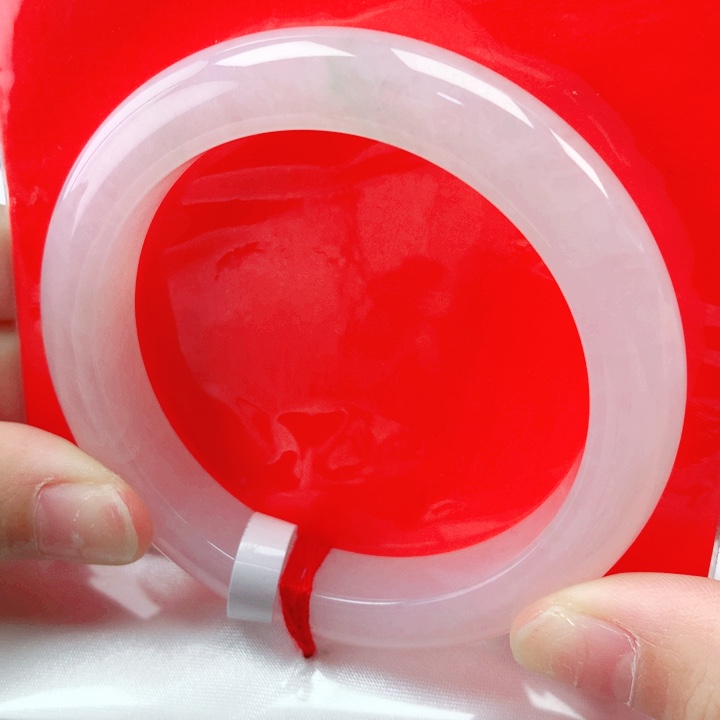 雪***呀翡翠未镶嵌手镯51+