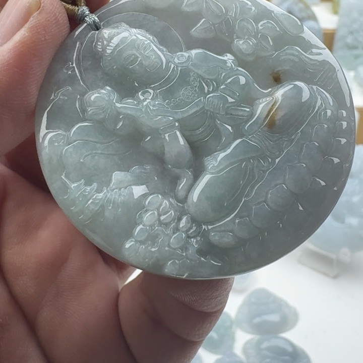 翡翠未镶嵌颈饰天然缅甸A货翡翠