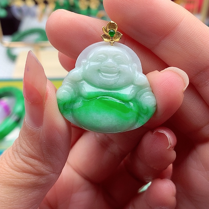 翡翠颈饰18K金镶嵌翡翠