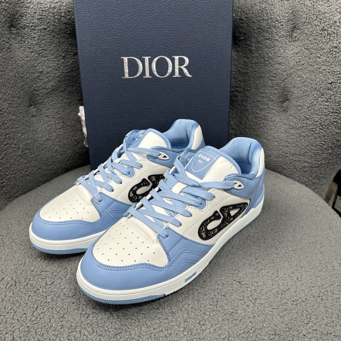 未使用 DIOR/迪奥 Dior男士B57CD老花字母logo蓝色板鞋男鞋165874