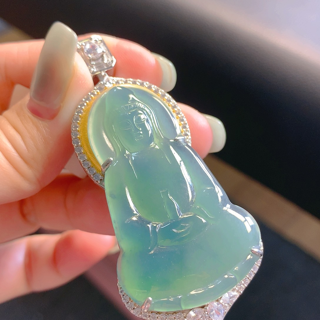 翡翠颈饰银S925镶嵌翡翠