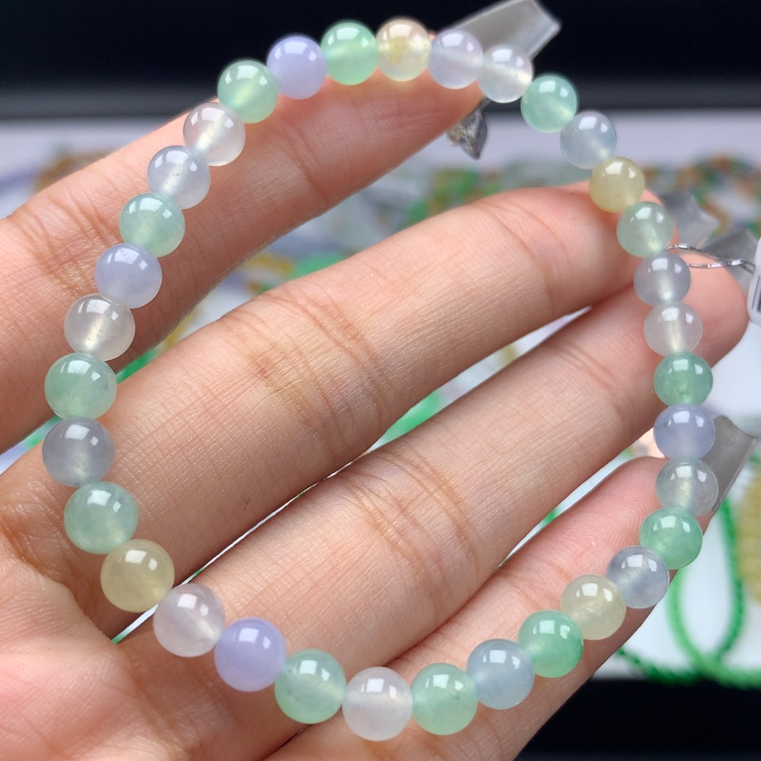 翡翠手链未镶嵌卡