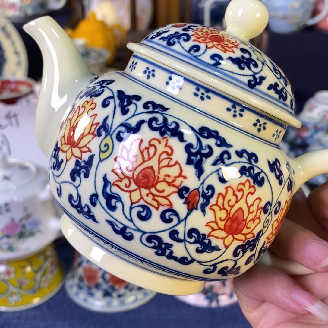 用***4瓷片景德镇陶瓷茶壶1个