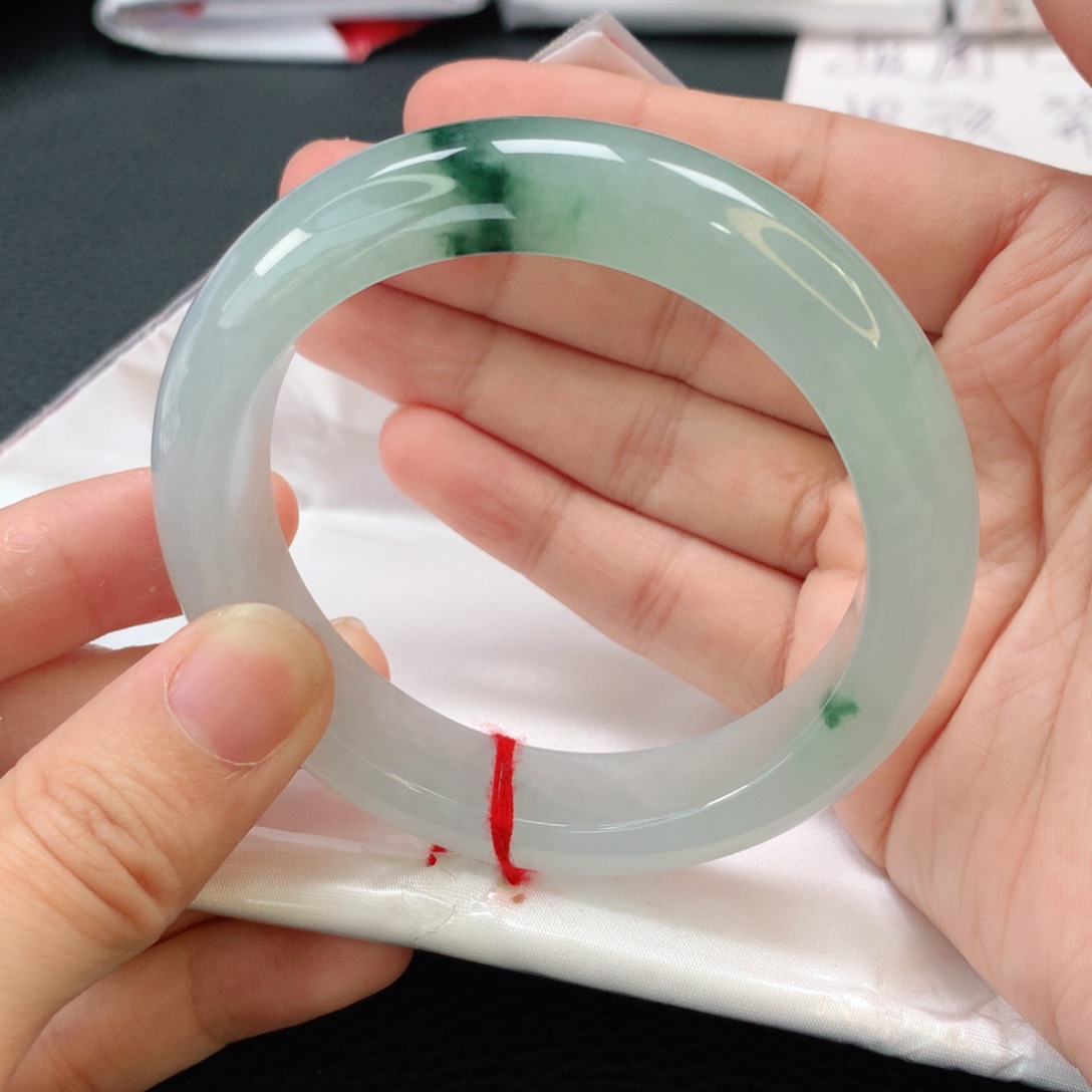 翡翠手镯未镶嵌暖**阳缅甸55