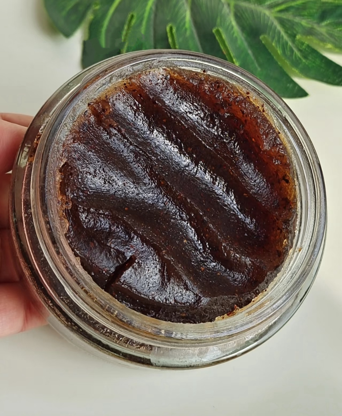   葡萄磨砂膏  刷