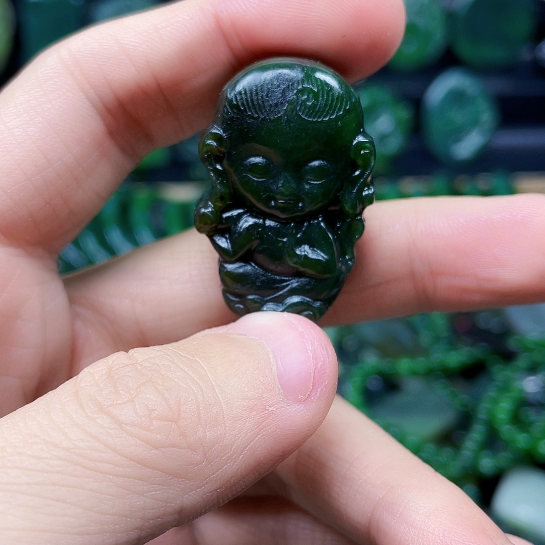 和田玉未镶嵌珠宝半成品