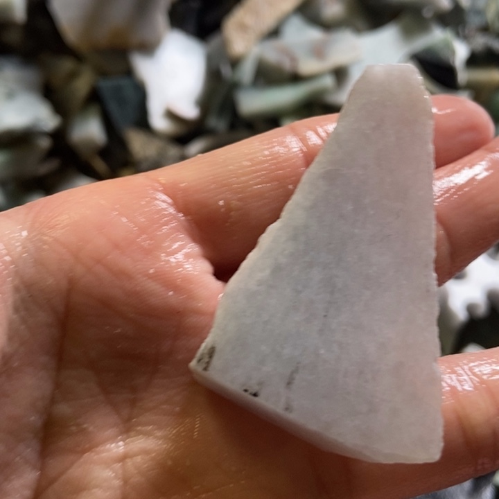 翡翠颈饰未镶嵌天然翡翠