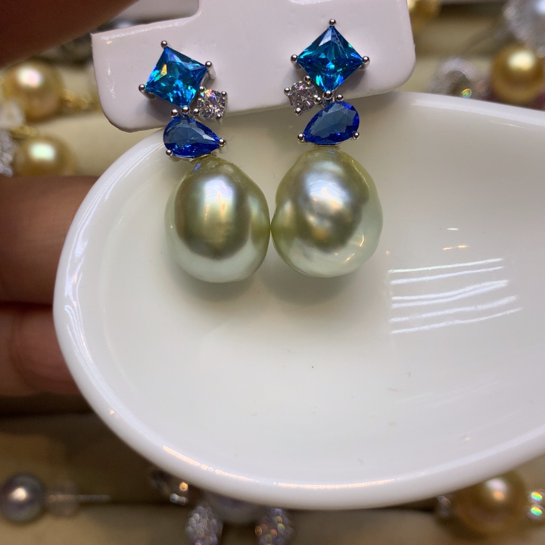 银S925镶嵌耳饰海水珍珠