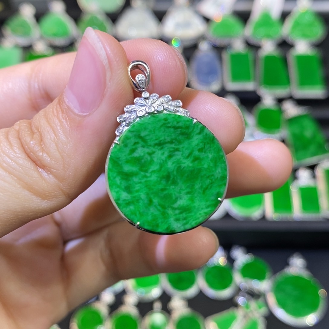 翡翠18K金镶嵌吊坠(不含链)