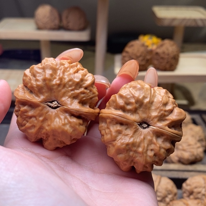 飞***去文玩核桃吊坠三角蛙40