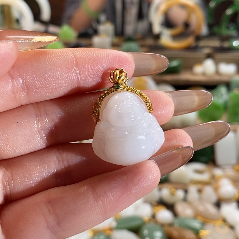 【闪购商品】和田玉吊坠18K金镶嵌