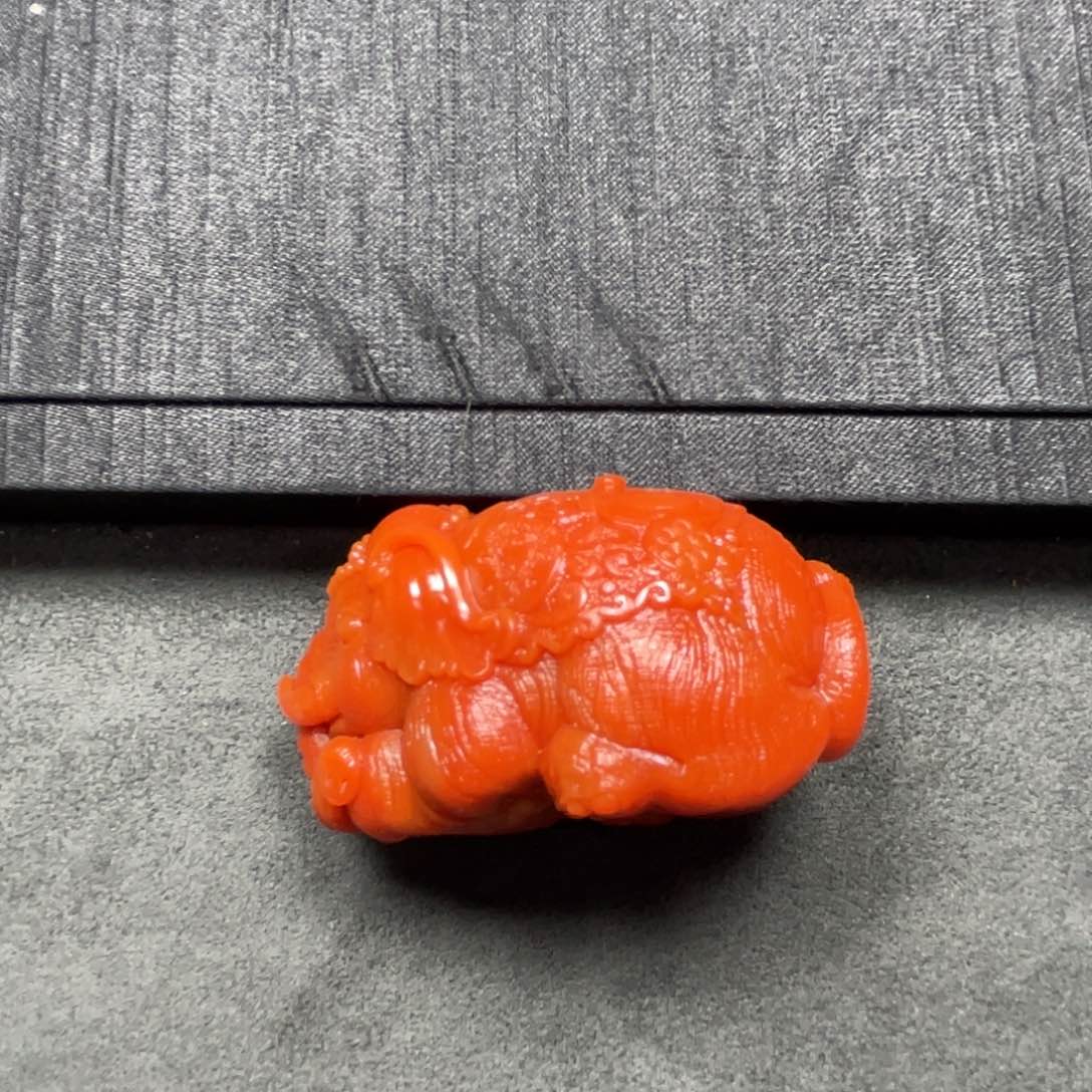 南红玛瑙大象未镶嵌