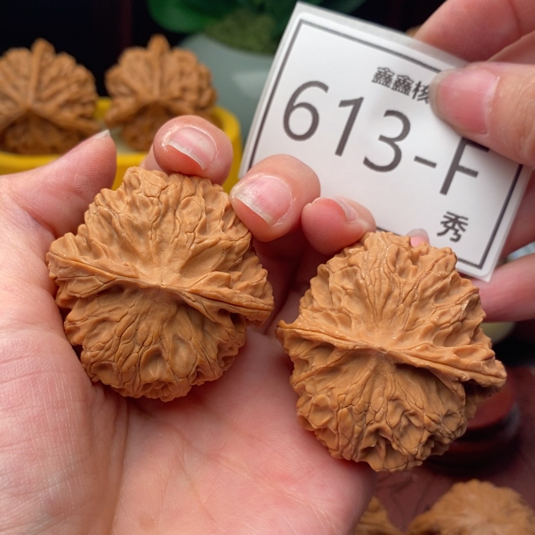 文玩核桃把件苹果园43