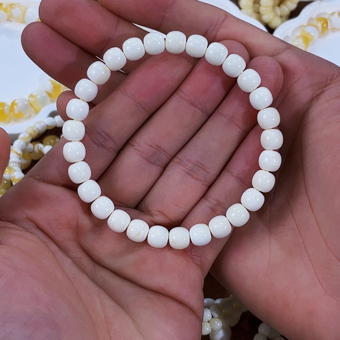 D***狐琥珀未镶嵌手链白蜡7.5m