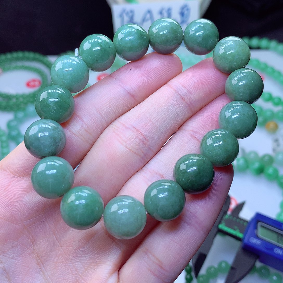 翡翠毛衣链未镶嵌