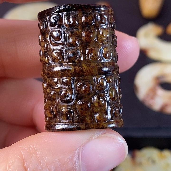 和田玉（糖玉）车挂未镶嵌江*