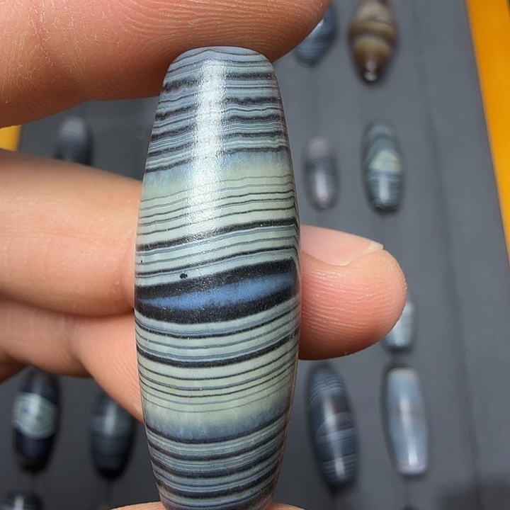 用***4玛瑙/玉髓未镶嵌颈饰