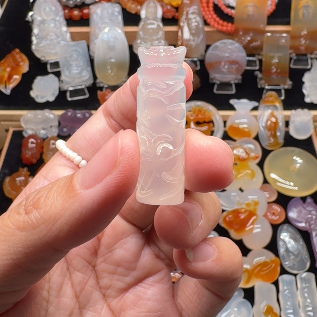 玛瑙/玉髓未镶嵌颈饰