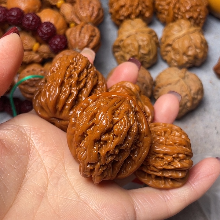 阿***王吊坠文玩核桃四座楼