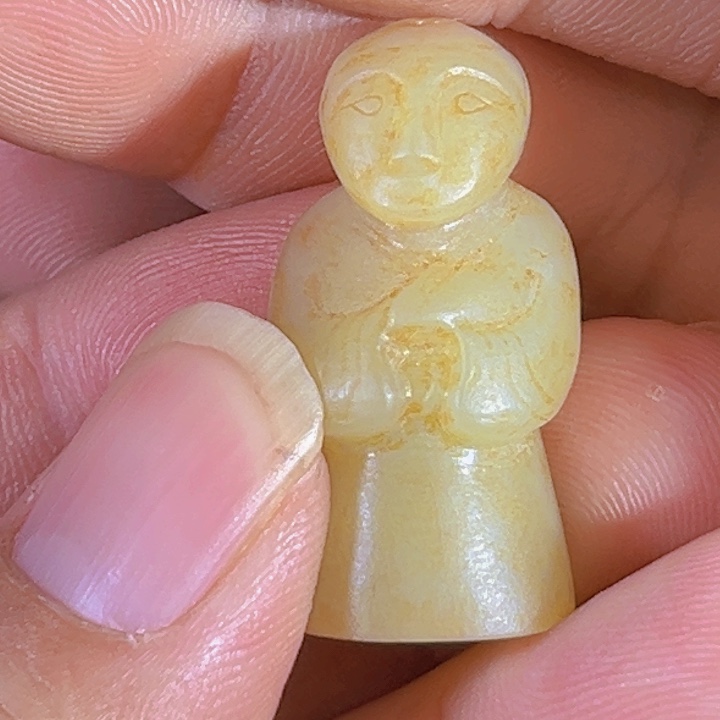 和田玉（糖玉）颈饰未镶嵌宗*彤