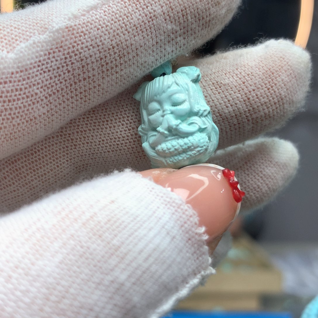 绿松石未镶嵌挂件