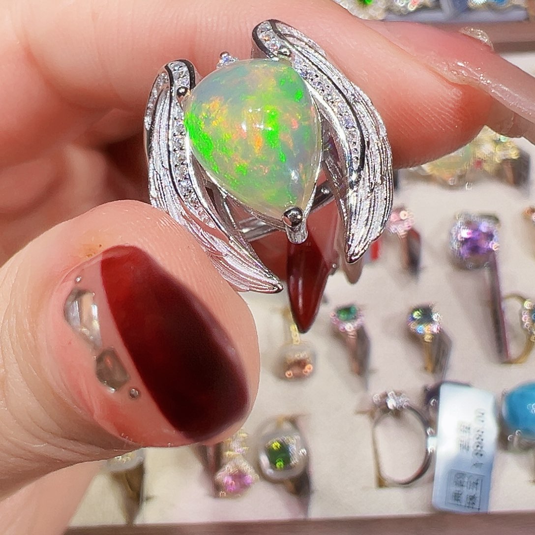 银S925镶嵌欧泊戒指