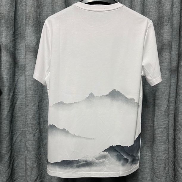 8631撤柜H剪标T恤圆领短袖男女同款白色山水渐变图案