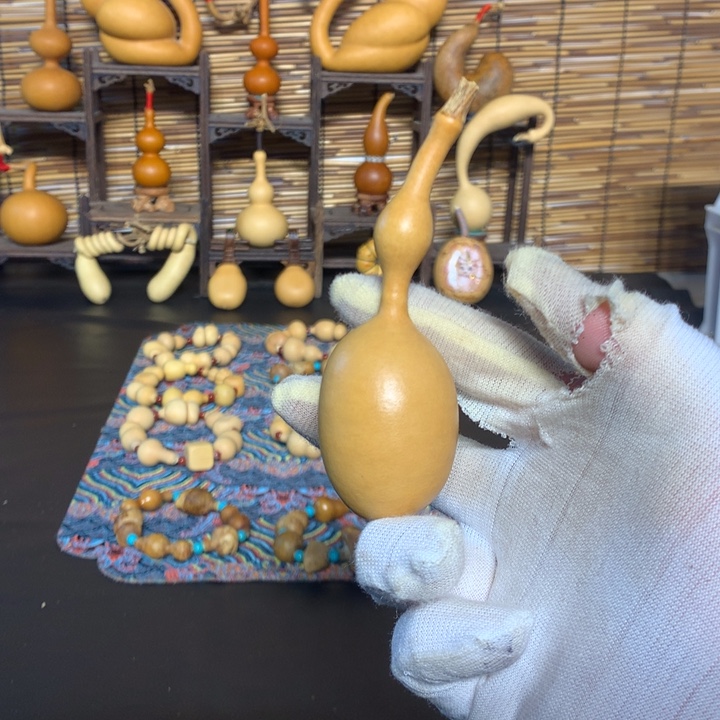 余**心金蟾是在此建城立镇之后在该