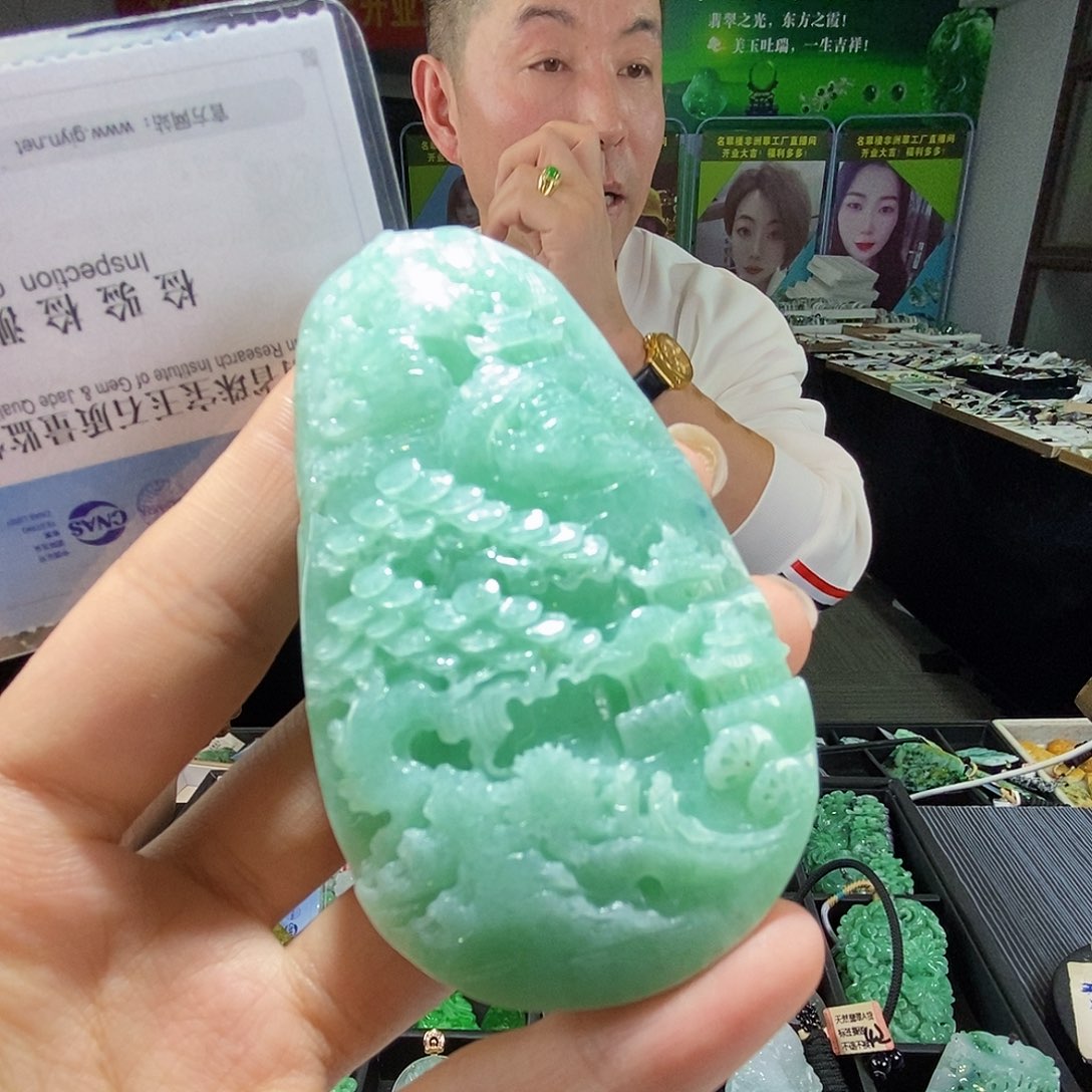 颈饰未镶嵌翡翠翡翠